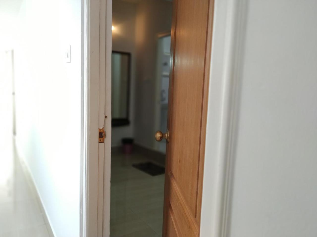 Aum Hotel Puttaparthi Ngoại thất bức ảnh